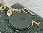 dior m0565 medium lady dior patent cannage calfskin bag dark green 04 luxibags.ru .jpg
