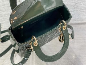 dior m0565 medium lady dior patent cannage calfskin bag dark green 08 luxibags.ru .jpg