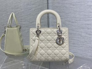 dior m0565 medium lady dior patent cannage calfskin bag white 02 luxibags.ru .jpg