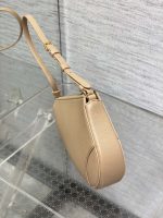 dior m05909 saddle shoulder pouch apricot goatskin 05 luxibags.ru .jpg