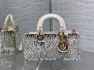 dior m0613 small lady d joy bag cannage lambskin limited edition heavy industry beads white 02 luxibags.ru .jpg