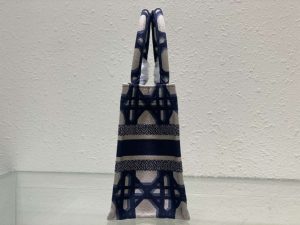 dior m1265 small book tote beige and blue macrocannage embroidery 003 luxibags.ru .jpg