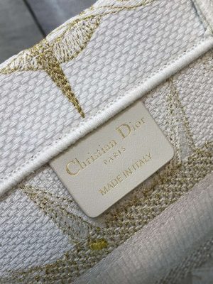 dior m1265 small book tote black biege dior petites fleurs embroidery m9626 009 luxibags.ru .jpg