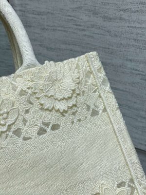 dior m1265 small book tote embroidery with 3d macrame effect m9620 008 luxibags.ru .jpg