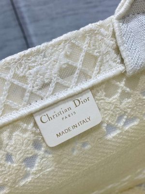 dior m1265 small book tote embroidery with 3d macrame effect m9620 009 luxibags.ru .jpg