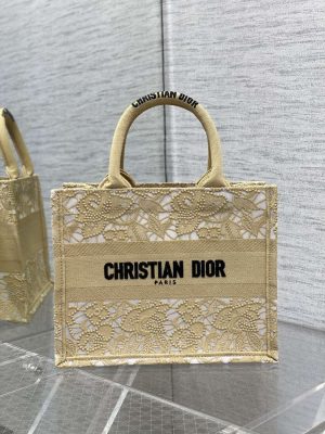 dior m1265 small book tote embroidery with 3d macrame effect m9622 001 luxibags.ru .jpg