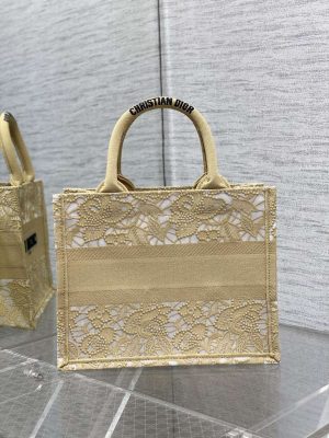 dior m1265 small book tote embroidery with 3d macrame effect m9622 004 luxibags.ru .jpg