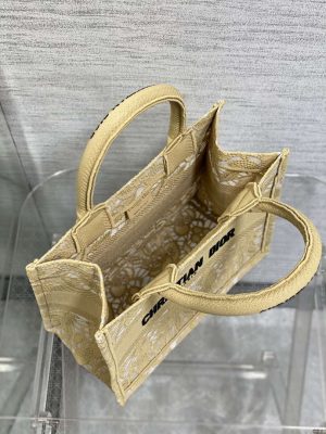 dior m1265 small book tote embroidery with 3d macrame effect m9622 008 luxibags.ru .jpg