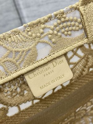 dior m1265 small book tote embroidery with 3d macrame effect m9622 009 luxibags.ru .jpg