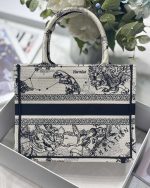 dior m1265 small book tote latte and black toile de jouy zodiac embroidery m9615 006 luxibags.ru .jpg