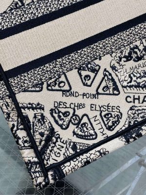 dior m1265 small book tote tan and black plan de paris embroidery m9617 005 luxibags.ru .jpg