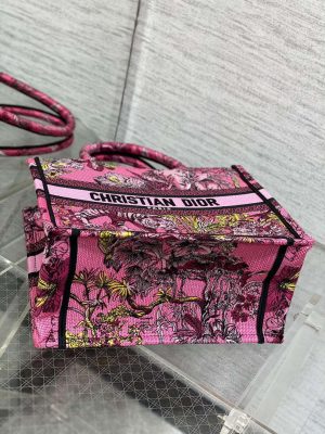 dior m1265 small book tote toile de jouy sauvage embroidery m9601 007 luxibags.ru .jpg