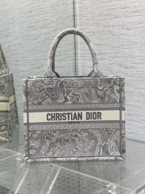 dior m1265 small book tote toile de jouy sauvage embroidery m9609 001 luxibags.ru .jpg