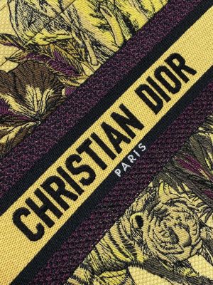 dior m1265 small book tote toile de jouy sauvage embroidery m9611 002 luxibags.ru .jpg