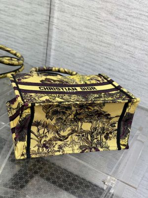 dior m1265 small book tote toile de jouy sauvage embroidery m9611 007 luxibags.ru .jpg