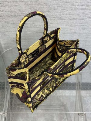 dior m1265 small book tote toile de jouy sauvage embroidery m9611 008 luxibags.ru .jpg