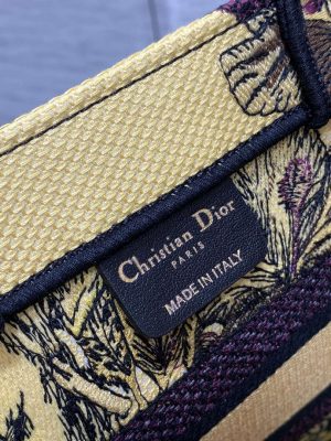 dior m1265 small book tote toile de jouy sauvage embroidery m9611 009 luxibags.ru .jpg