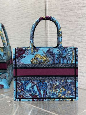 dior m1265 small book tote toile de jouy sauvage embroidery m9612 004 luxibags.ru .jpg