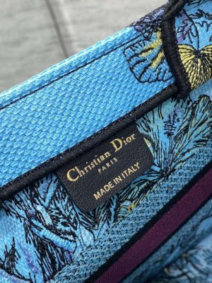 dior m1265 small book tote toile de jouy sauvage embroidery m9612 009 luxibags.ru .jpg