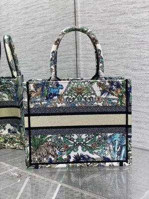 dior m1265 small book tote toile de jouy sauvage embroidery m9613 004 luxibags.ru .jpg