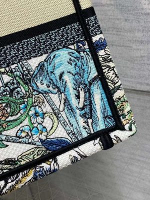 dior m1265 small book tote toile de jouy sauvage embroidery m9613 005 luxibags.ru .jpg