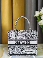 dior m1265 small book tote white and black plan de paris embroidery m9616 001 luxibags.ru .jpg dior m1265 small book tote white and black plan de paris embroidery m9616 001 luxibags.ru .jpg
