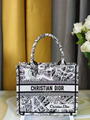 dior m1265 small book tote white and black plan de paris embroidery m9616 001 luxibags.ru .jpg