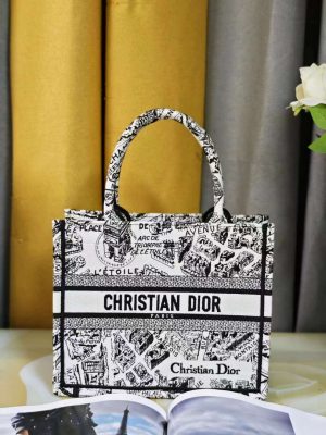 dior m1265 small book tote white and black plan de paris embroidery m9616 002 luxibags.ru .jpg