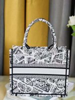 dior m1265 small book tote white and black plan de paris embroidery m9616 003 luxibags.ru .jpg dior m1265 small book tote white and black plan de paris embroidery m9616 003 luxibags.ru .jpg