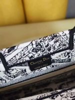 dior m1265 small book tote white and black plan de paris embroidery m9616 009 luxibags.ru .jpg dior m1265 small book tote white and black plan de paris embroidery m9616 009 luxibags.ru .jpg