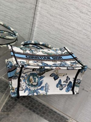 dior m1265 small book tote white and pastel midnight blue toile de jouy mexico embroidery 007 luxibags.ru .jpg