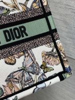 dior m1265 small book tote white and pastel midnight green toile de jouy mexico embroidery 003 luxibags.ru .jpg dior m1265 small book tote white and pastel midnight green toile de jouy mexico embroidery 003 luxibags.ru .jpg