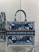 dior m1286 large book tote blue and white butterfly bandana embroidery 004 luxibags.ru .jpg dior m1286 large book tote blue and white butterfly bandana embroidery 004 luxibags.ru .jpg