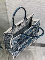 dior m1286 large book tote blue and white butterfly bandana embroidery 008 luxibags.ru .jpg dior m1286 large book tote blue and white butterfly bandana embroidery 008 luxibags.ru .jpg