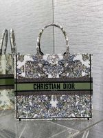 dior m1286 large book tote butterfly bandana embroidery m105 01 luxibags.ru .jpg