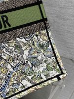 dior m1286 large book tote butterfly bandana embroidery m105 03 luxibags.ru .jpg