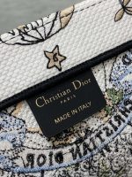 dior m1286 large book tote butterfly bandana embroidery m105 07 luxibags.ru .jpg