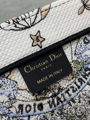 dior m1286 large book tote butterfly bandana embroidery m105 07 luxibags.ru .jpg