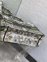 dior m1286 large book tote butterfly bandana embroidery m105 09 luxibags.ru .jpg