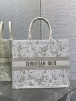 dior m1286 large book tote butterfly bandana embroidery m109 01 luxibags.ru .jpg dior m1286 large book tote butterfly bandana embroidery m109 01 luxibags.ru .jpg