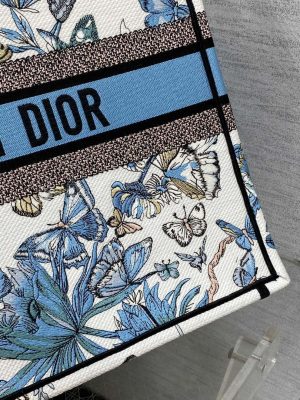 dior m1286 large book tote butterfly bandana embroidery m120 03 luxibags.ru .jpg
