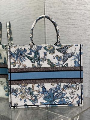 dior m1286 large book tote butterfly bandana embroidery m120 04 luxibags.ru .jpg