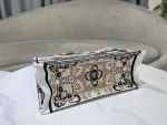dior m1296 book tote medium beige and white butterfly bandana embroidery m095 006 luxibags.ru .jpg