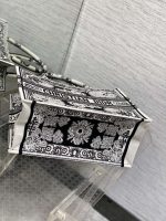 dior m1296 book tote medium black and white butterfly bandana embroidery m093 007 luxibags.ru .jpg