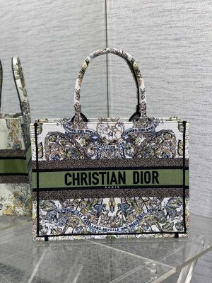 dior m1296 book tote medium blue and white butterfly bandana embroidery m098 01 luxibags.ru .jpg
