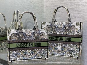 dior m1296 book tote medium blue and white butterfly bandana embroidery m098 10 luxibags.ru .jpg