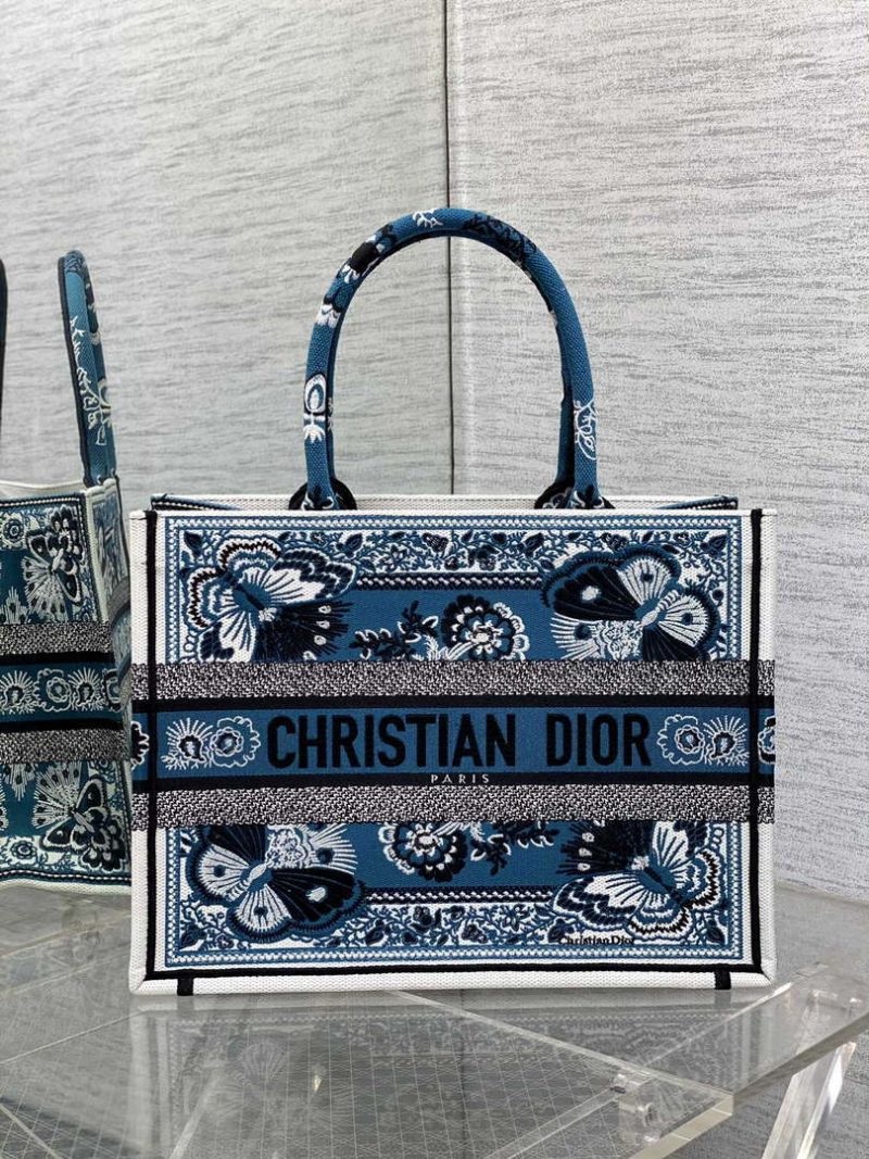 dior m1296 book tote medium blue and white butterfly bandana embroidery m099 01 luxibags.ru .jpg