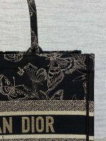 dior m1296 book tote medium blue and white butterfly bandana embroidery m102 03 luxibags.ru .jpg dior m1296 book tote medium blue and white butterfly bandana embroidery m102 03 luxibags.ru .jpg
