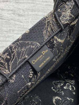 dior m1296 book tote medium blue and white butterfly bandana embroidery m102 09 luxibags.ru .jpg