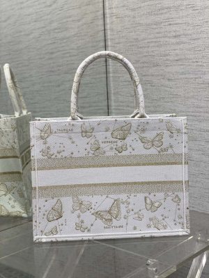 dior m1296 book tote medium blue and white butterfly bandana embroidery m103 04 luxibags.ru .jpg